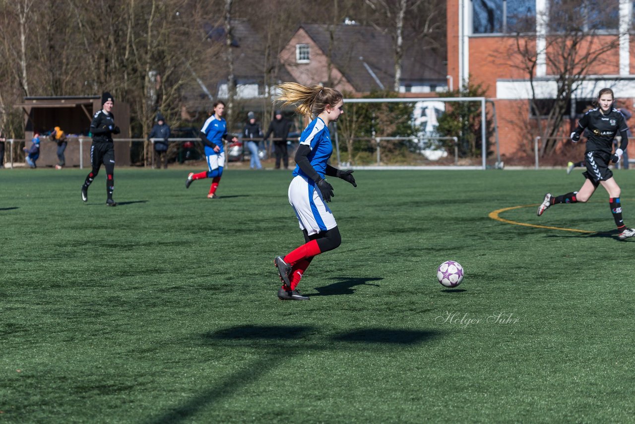 Bild 388 - B-Juniorinnen Halbfinale SVHU - Holstein Kiel : Ergebnis: 3:0